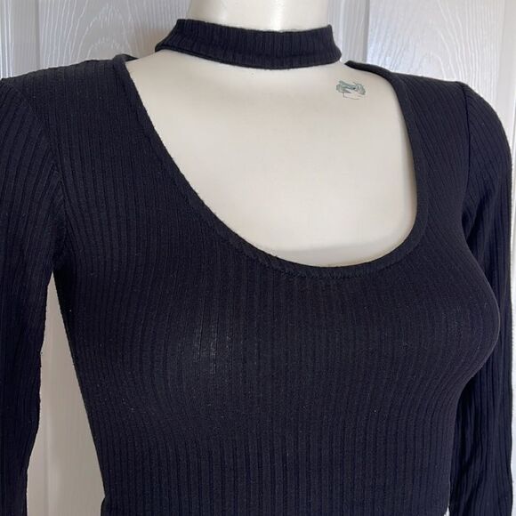 Topshop Choker Long Sleeve Crop Top size 2 - Picture 3 of 6